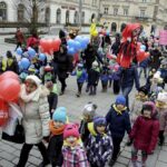 21.03.2016 Kielce. Happening " Obudź w sobie wiosnę". / Jarosław Kubalski / Radio Kielce