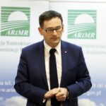 23.03.2016 Kielce. Prezes ARIMR Daniel Obajtek podczas konferencji prasowej. / Jarosław Kubalski / Radio Kielce