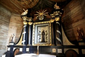 24.03.2016 Busko Zdrój. Kościół pw. św. Leonarda z 1699 roku. / Jarosław Kubalski / Radio Kielce