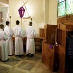 25.03.2016 Kielce. Droga Krzyżowa w kościele św. Jadwigi Królowej. / Jarosław Kubalski / Radio Kielce