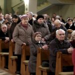 25.03.2016 Kielce. Droga Krzyżowa w kościele św. Jadwigi Królowej. / Jarosław Kubalski / Radio Kielce