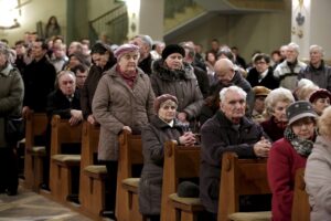 25.03.2016 Kielce. Droga Krzyżowa w kościele św. Jadwigi Królowej. / Jarosław Kubalski / Radio Kielce