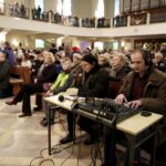 25.03.2016 Kielce. Droga Krzyżowa w kościele św. Jadwigi Królowej. / Jarosław Kubalski / Radio Kielce