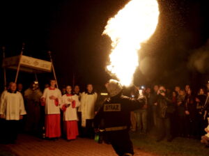 26.03.2016 Koprzywnica. Bziuki. Procesja po mszy rezurekcyjnej. / Jarosław Kubalski / Radio Kielce