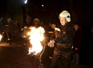 26.03.2016 Koprzywnica. Bziuki. Procesja po mszy rezurekcyjnej. / Jarosław Kubalski / Radio Kielce