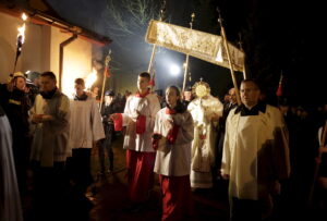 26.03.2016 Koprzywnica. Bziuki. Procesja po mszy rezurekcyjnej. / Jarosław Kubalski / Radio Kielce