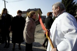 28.03.2016 Suków. Procesja Emaus. / Jarosław Kubalski / Radio Kielce