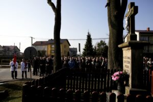 28.03.2016 Suków. Procesja Emaus. / Jarosław Kubalski / Radio Kielce