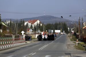 28.03.2016 Suków. Procesja Emaus. / Jarosław Kubalski / Radio Kielce