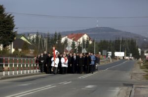 28.03.2016 Suków. Procesja Emaus. / Jarosław Kubalski / Radio Kielce