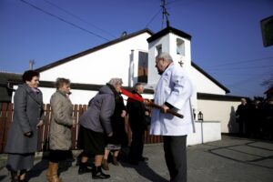 28.03.2016 Suków. Procesja Emaus. / Jarosław Kubalski / Radio Kielce