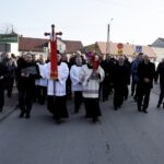 28.03.2016 Suków. Procesja Emaus. / Jarosław Kubalski / Radio Kielce