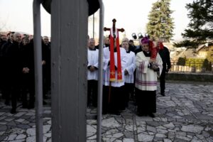 28.03.2016 Suków. Procesja Emaus. / Jarosław Kubalski / Radio Kielce