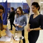 08.03.2016 Kielce. II LO Im. Jana Śniadeckiego W Kielcach. Próbna matura z języka polskiego. / Jarosław Kubalski / Radio Kielce