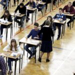 08.03.2016 Kielce. II LO Im. Jana Śniadeckiego W Kielcach. Próbna matura z języka polskiego. / Jarosław Kubalski / Radio Kielce