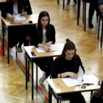 08.03.2016 Kielce. II LO Im. Jana Śniadeckiego W Kielcach. Próbna matura z języka polskiego. / Jarosław Kubalski / Radio Kielce