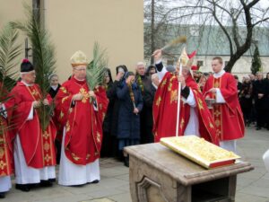 20.01.2016 Kielce. Niedziela Palmowa w Katedrze. / Robert Felczak / Radio Kielce