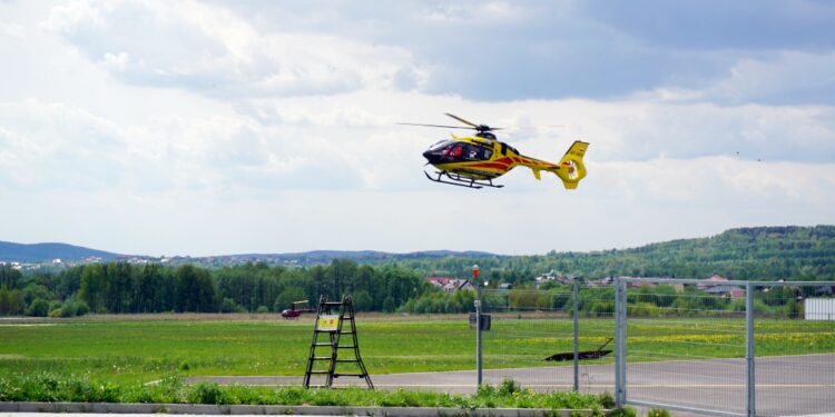 09.05.2015 Lotnisko w Masłowie. Dzień otwarty w bazie Lotniczego Pogotowia Ratunkowego. / Kamil Król / Radio Kielce