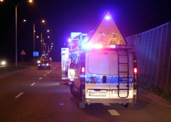 23.4.2015 Kielce. Wypadek na ul. Krakowskiej / Wojciech Habdas / Radio Kielce