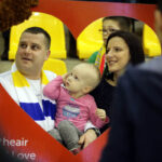 1.3.2016 Kielce. Mecz Vive Tauron - Śląsk Wrocław. W przerwie był czas na romantyczne zdjęcia. / Wojciech Habdas / Radio Kielce