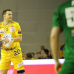 1.3.2016 Kielce. Mecz Vive Tauron - Śląsk Wrocław. Mariusz Jurkiewicz rozegrał we wtorek pierwszy mecz od czasu majowej kontuzji kolana. / Wojciech Habdas / Radio Kielce