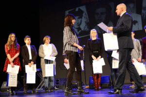 2.3.2016 Kielce. Trzecie spotkanie edukacyjne "Pamięć bohaterom", połączone z wręczeniem nagród zwycięzcom konkursu "Żołnierze wyklęci, pamięci zapomnianym bohaterom naszego regionu". / Wojciech Habdas / Radio Kielce