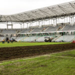 3.3.2015 Kielce. Na Kolporter Arenie trwa wymiana murawy / Wojciech Habdas / Radio Kielce