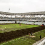 3.3.2015 Kielce. Na Kolporter Arenie trwa wymiana murawy / Wojciech Habdas / Radio Kielce