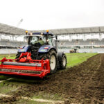 3.3.2015 Kielce. Na Kolporter Arenie trwa wymiana murawy / Wojciech Habdas / Radio Kielce