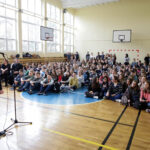 4.3.2016 Kielce. W IV LO odbyła się uroczysta akademia poświęcona rocznicy przemianowania Związku Walki Zbrojnej w Armię Krajową oraz Narodowemu Dniu Pamięci o Żołnierzach Wyklętych. / Wojciech Habdas / Radio Kielce