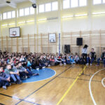 4.3.2016 Kielce. W IV LO odbyła się uroczysta akademia poświęcona rocznicy przemianowania Związku Walki Zbrojnej w Armię Krajową oraz Narodowemu Dniu Pamięci o Żołnierzach Wyklętych. / Wojciech Habdas / Radio Kielce