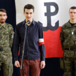 4.3.2016 Kielce. W IV LO odbyła się uroczysta akademia poświęcona rocznicy przemianowania Związku Walki Zbrojnej w Armię Krajową oraz Narodowemu Dniu Pamięci o Żołnierzach Wyklętych. / Wojciech Habdas / Radio Kielce