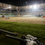 4.3.2016 Kielce. Trwa wymiana murawy na Kolporter Arenie / Wojciech Habdas / Radio Kielce