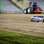 4.3.2016 Kielce. Trwa wymiana murawy na Kolporter Arenie / Wojciech Habdas / Radio Kielce