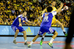 06.03.2016. Ostatnia kolejka fazy grupowej LM: Vive Tauron - Pick Szeged. Kielczanie zwyciężyli z wynikiem 27:26 (12:16). / Wojciech Habdas / Radio Kielce