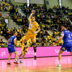 8.3.2016 Kielce. Mecz Vive Tauron Kielce - MMKS Kwidzyn / Wojciech Habdas / Radio Kielce