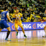 8.3.2016 Kielce. Mecz Vive Tauron Kielce - MMKS Kwidzyn / Wojciech Habdas / Radio Kielce