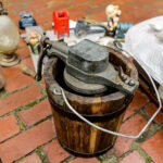 12.3.2016 Kielce. Giełda Kolekcjonerska w WDK. Maszynka do lodów. / Wojciech Habdas / Radio Kielce