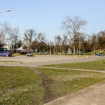 16.3.2016 Kielce. Rozjeżdżony trawnik przy Skateparku na Kadzielni. / Wojciech Habdas / Radio Kielce