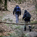 19.3.2016 Św. Krzyż. Ekstremalna Droga Krzyżowa. Ostatnie kilkaset metrów przed celem. / Wojciech Habdas / Radio Kielce