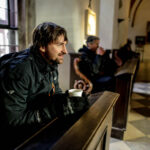 19.3.2016 Św. Krzyż. Ekstremalna Droga Krzyżowa. Chwina na odpoczynek. / Wojciech Habdas / Radio Kielce