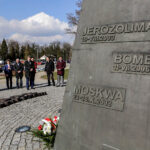 23.3.2016 Kielce. Władze Kielc oddały hołd ofiarom zamachów w Brukseli / Wojciech Habdas / Radio Kielce