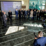 23.3.2016 Kielce. Ponownie odsłonięto Obelisk Laserowyh Technologii Metali przy Politechnice Świętokrzyskiej. / Wojciech Habdas / Radio Kielce