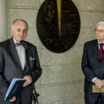 23.3.2016 Kielce. Ponownie odsłonięto Obelisk Laserowyh Technologii Metali przy Politechnice Świętokrzyskiej. / Wojciech Habdas / Radio Kielce