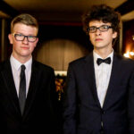 23.3.2016 Kielce. Premiera filmu "Za późno" w reżyserii Kamila Brandeburga (na zdjęciu po lewej) / Wojciech Habdas / Radio Kielce