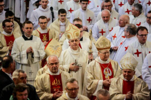 24.3.2016 Kielce. Wielki Czwartek: Msza z poświęceniem krzyżma. / Wojciech Habdas / Radio Kielce