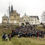 25.3.2016 Droga krzyżowa z Nowej Słupi na Święty Krzyż / Wojciech Habdas / Radio Kielce