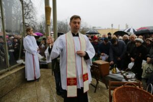 26.03.2016 Kielce. Bazylika Katedralna. Święcenie pokarmów / Wojciech Habdas / Radio Kielce