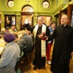 26.03.2016 Kielce. WDK. Śniadanie wielkanocne dla potrzebujących i bezdomnych / Wojciech Habdas / Radio Kielce