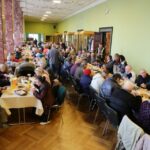 26.03.2016 Kielce. WDK. Śniadanie wielkanocne dla potrzebujących i bezdomnych / Wojciech Habdas / Radio Kielce